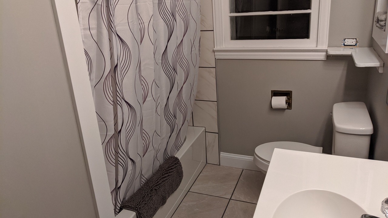 Photo of Bathroom in Guntersville