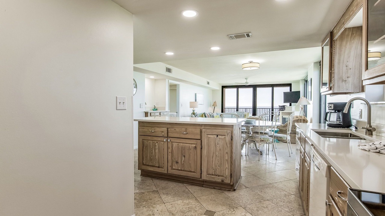 Photo of Kitchen in Orange Beach East