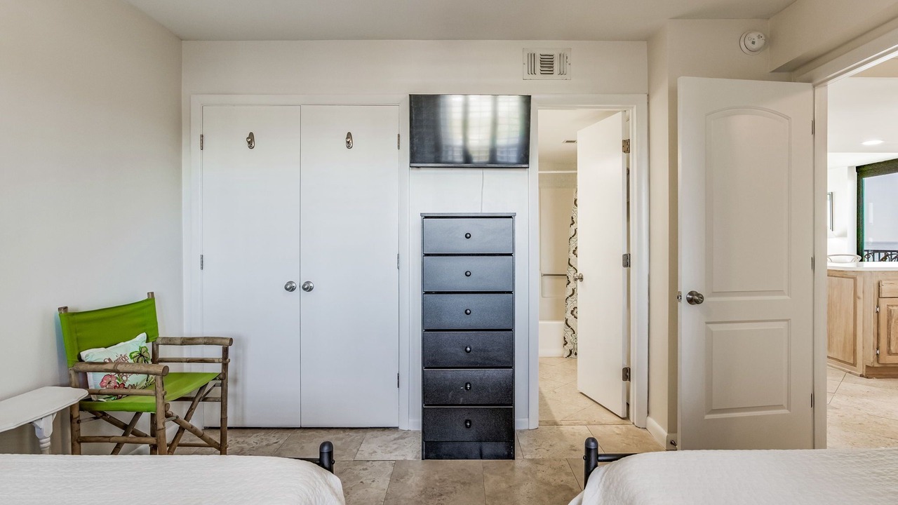 Photo of Bedroom in Orange Beach East