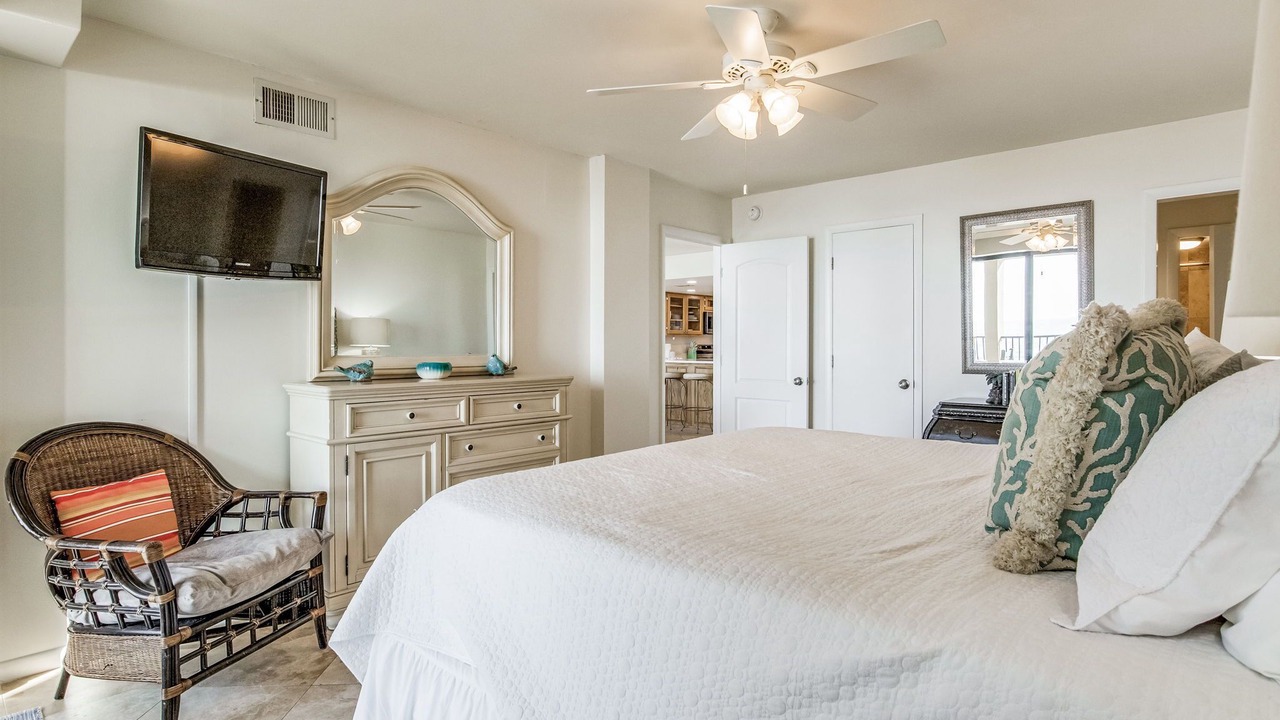 Photo of Bedroom in Orange Beach East