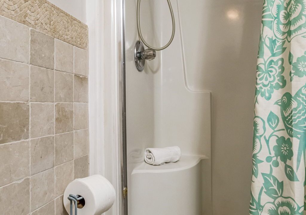 Photo of Bathroom in Orange Beach East