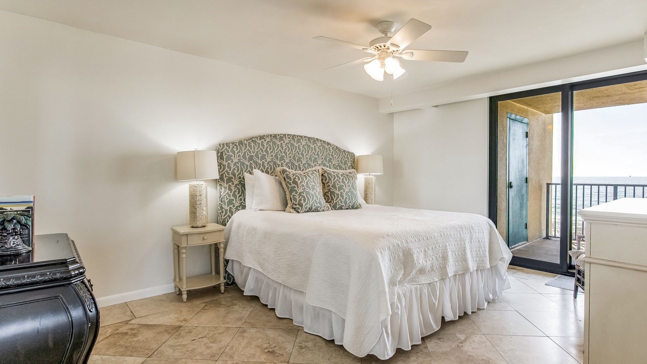 Photo of Bedroom in Orange Beach East