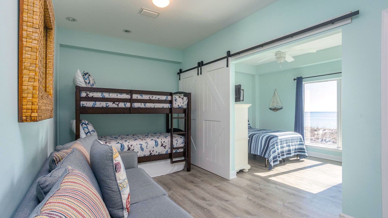 Photo of Bedroom in Pensacola Beach