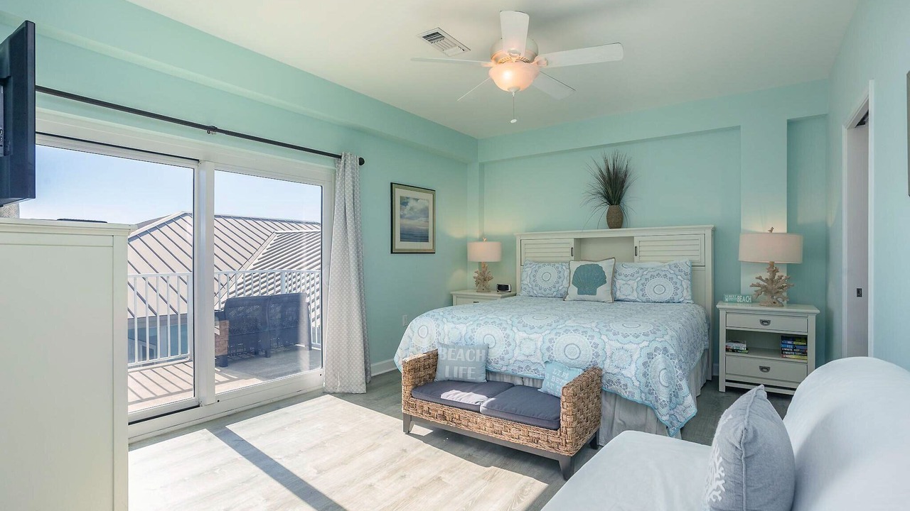 Photo of Bedroom in Pensacola Beach