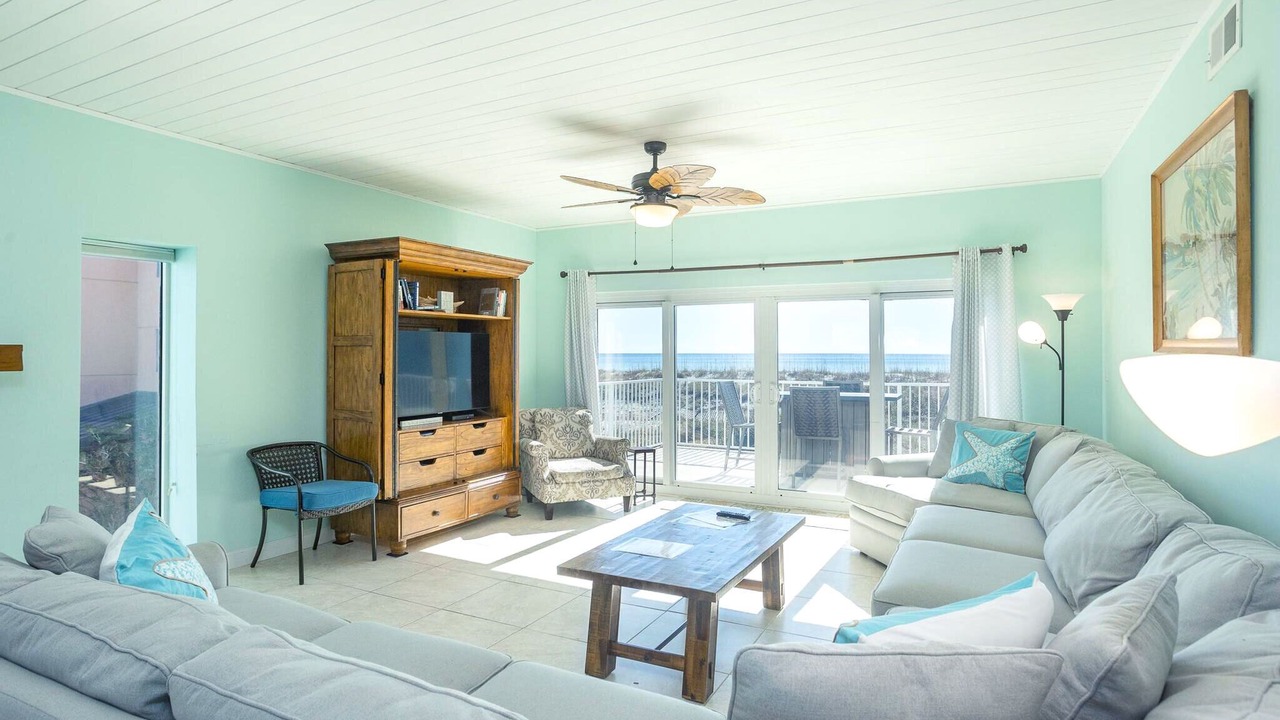Photo of Livingroom in Pensacola Beach
