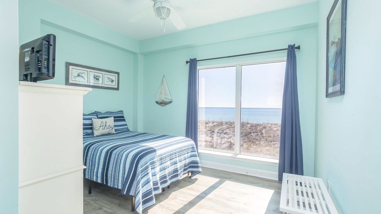 Photo of Bedroom in Pensacola Beach