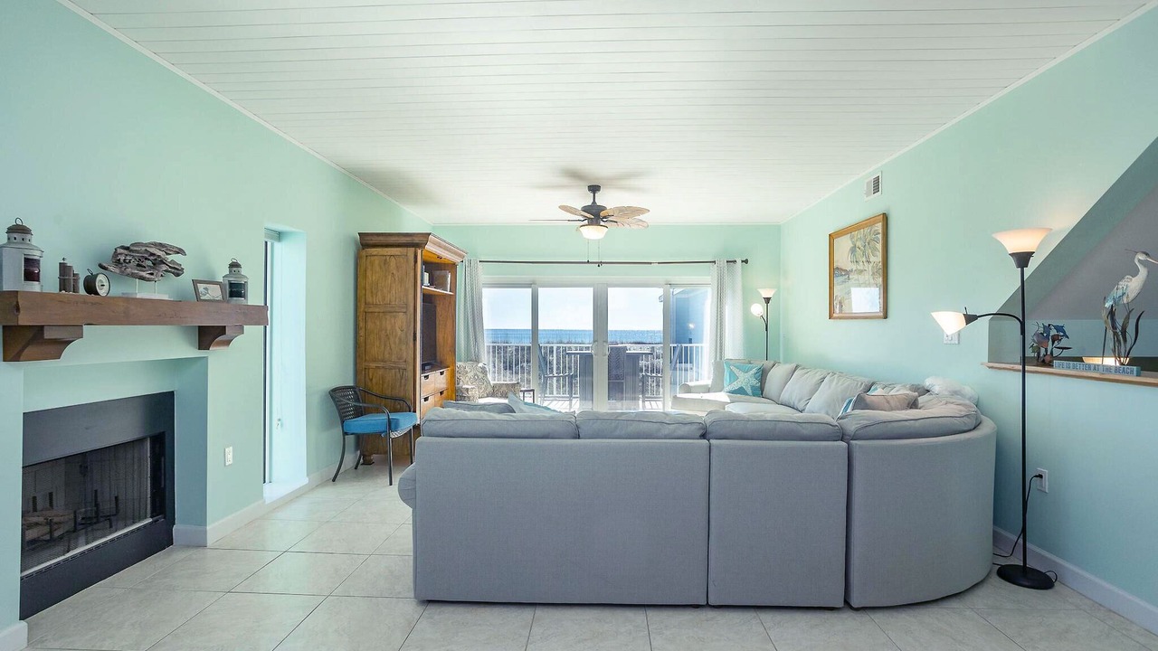 Photo of Livingroom in Pensacola Beach