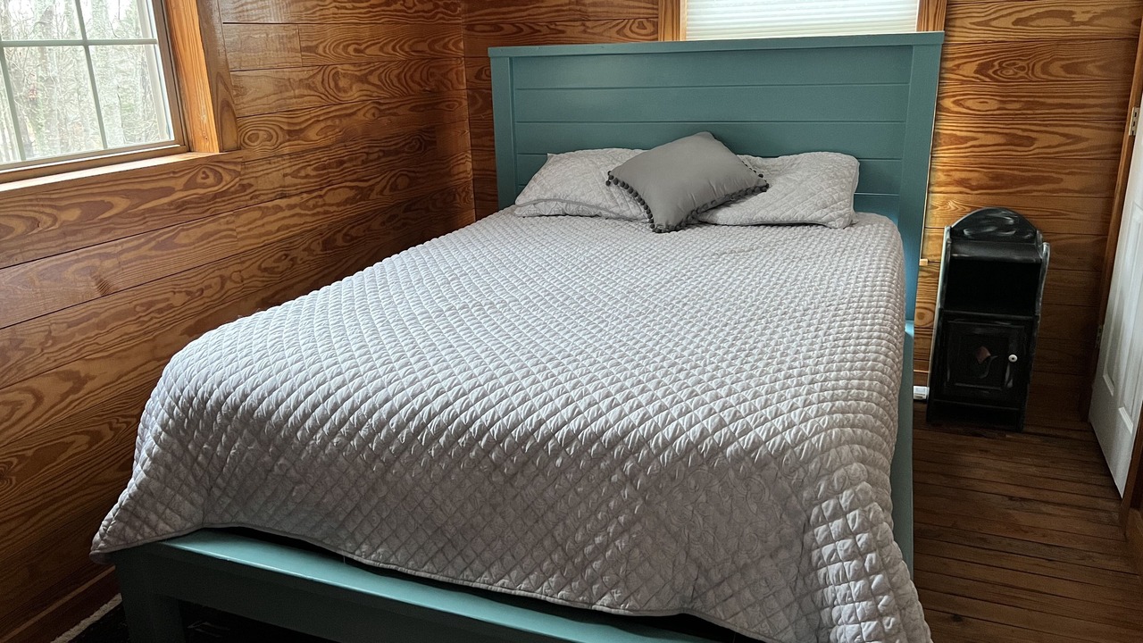 Photo of Bedroom in Guntersville