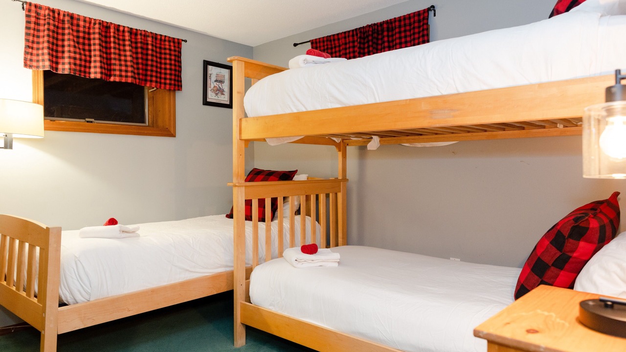 Photo of Bedroom in Eidelweiss Village