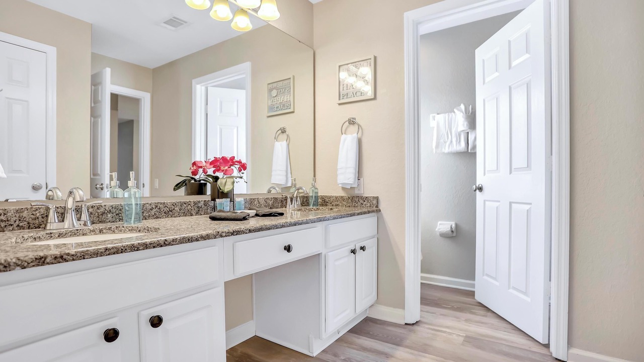 Photo of Bathroom in Windsor Hills