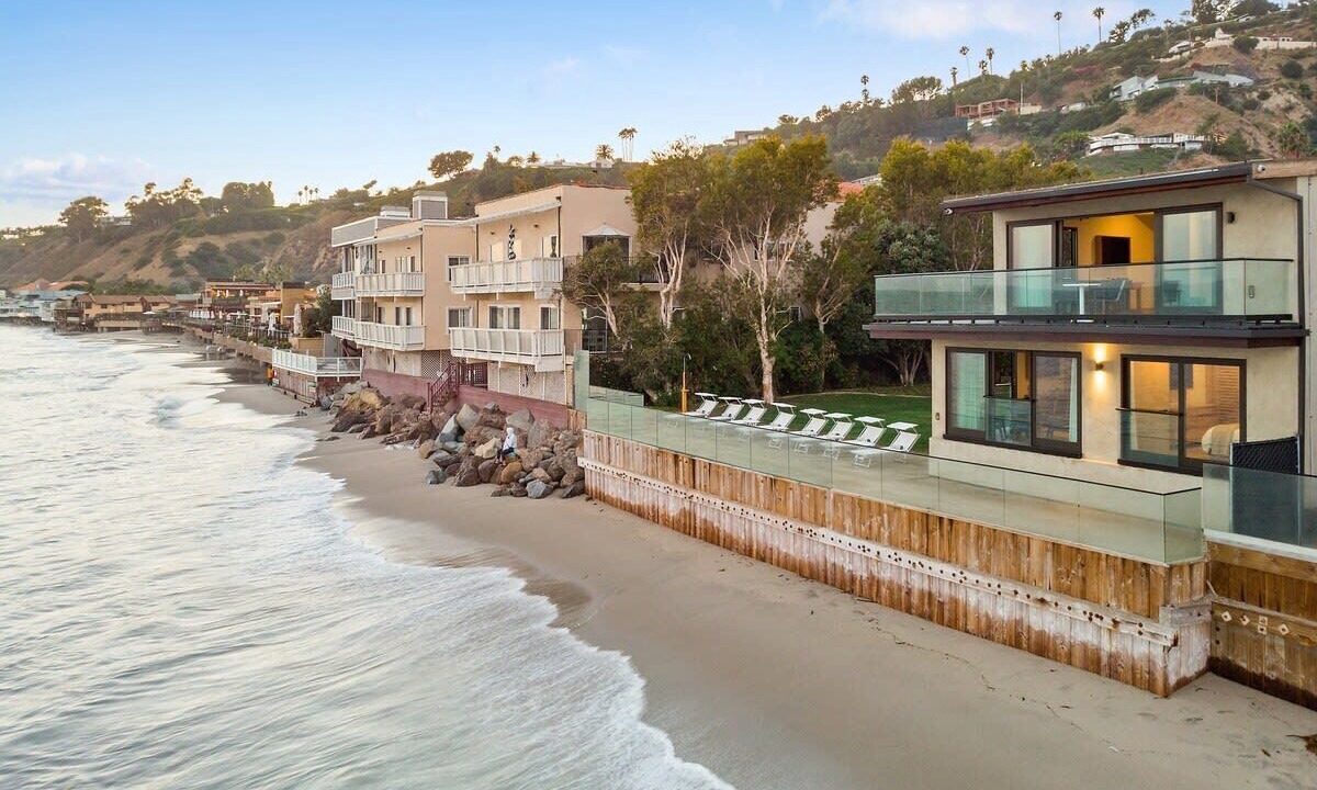 Photo of Others in Eastern Malibu