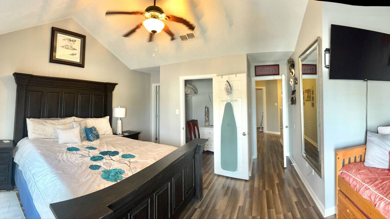 Photo of Bedroom in Gulfport