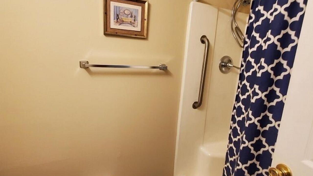 Photo of Bathroom in Warner Robins