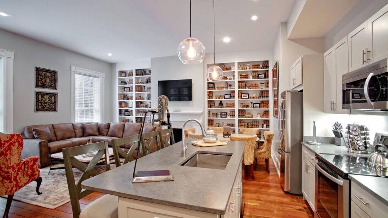 Photo of Kitchen in Historic District - North