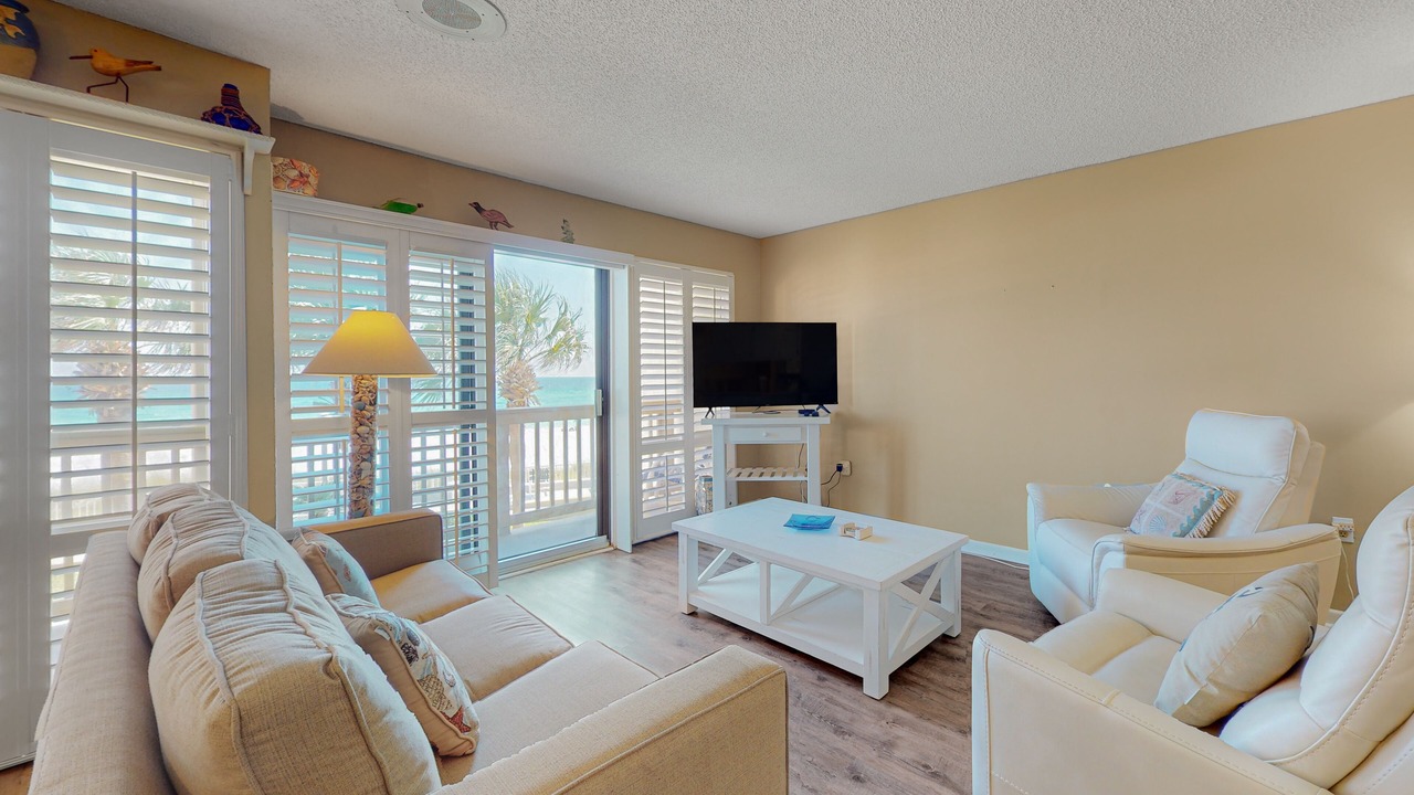 Photo of Livingroom in Fort Bay