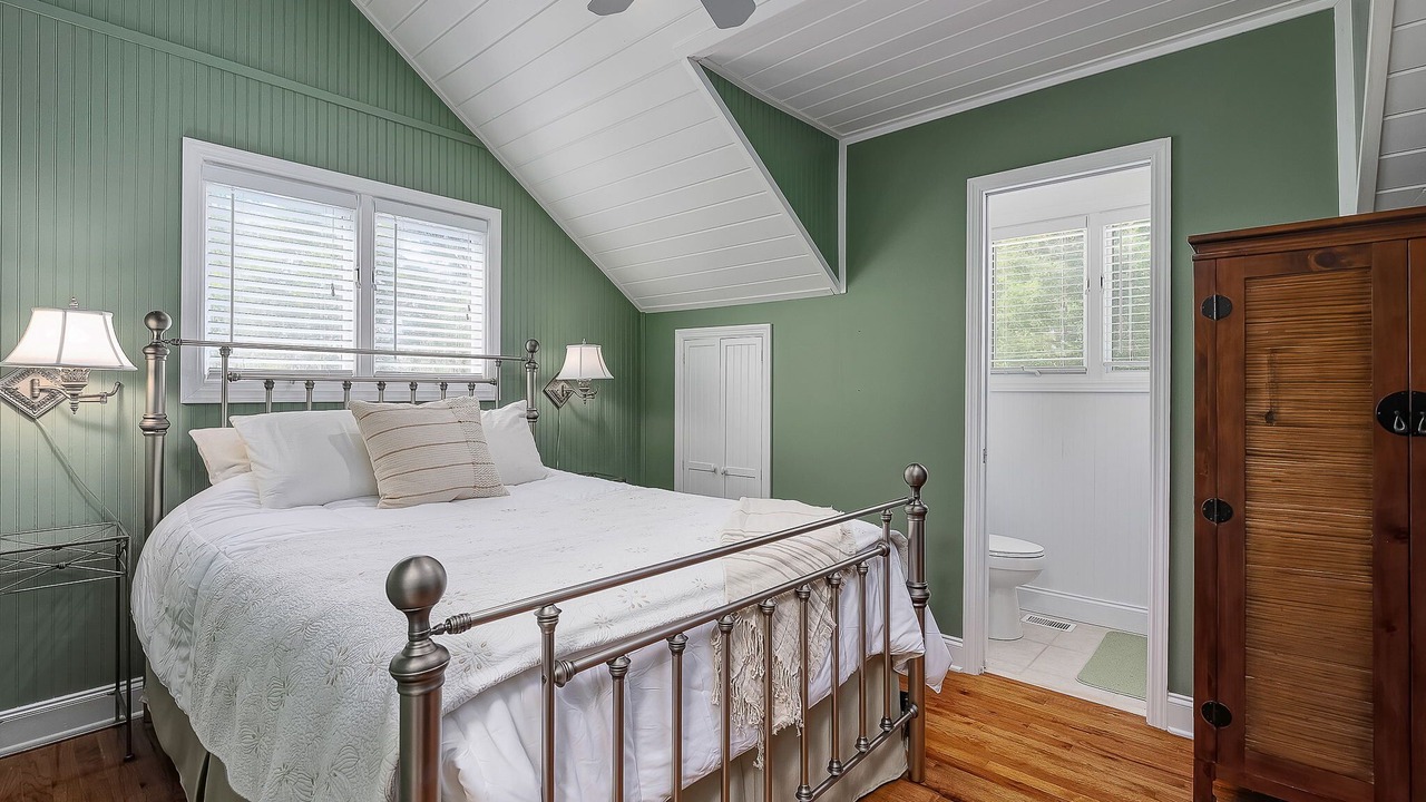 Photo of Bedroom in Arley