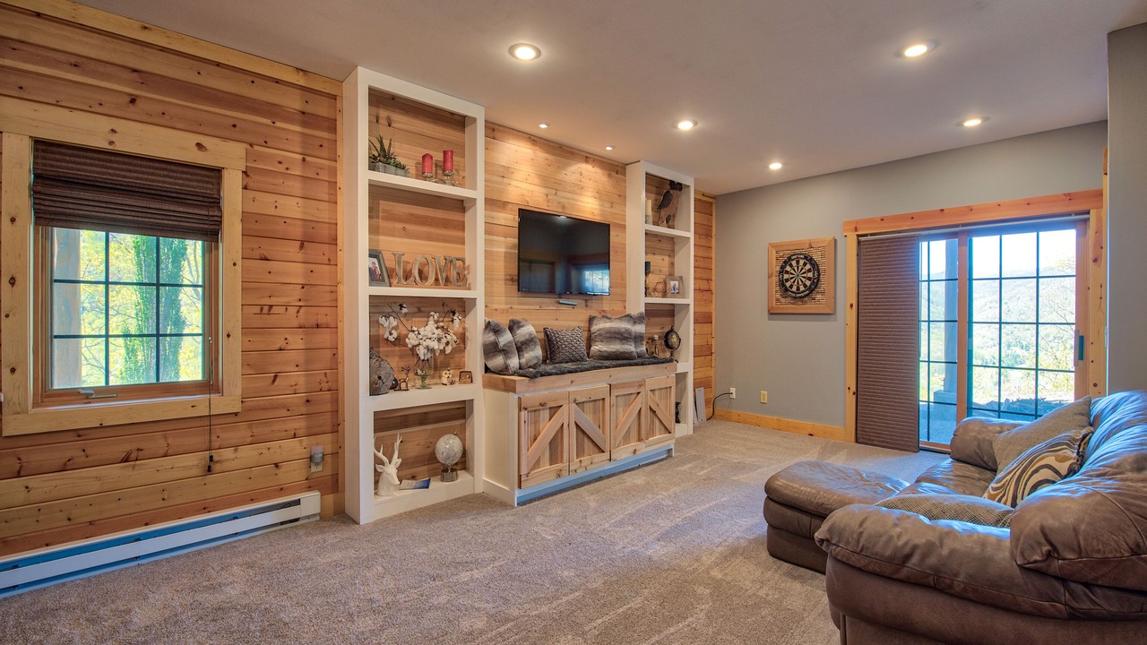 Photo of Livingroom in Waynesville