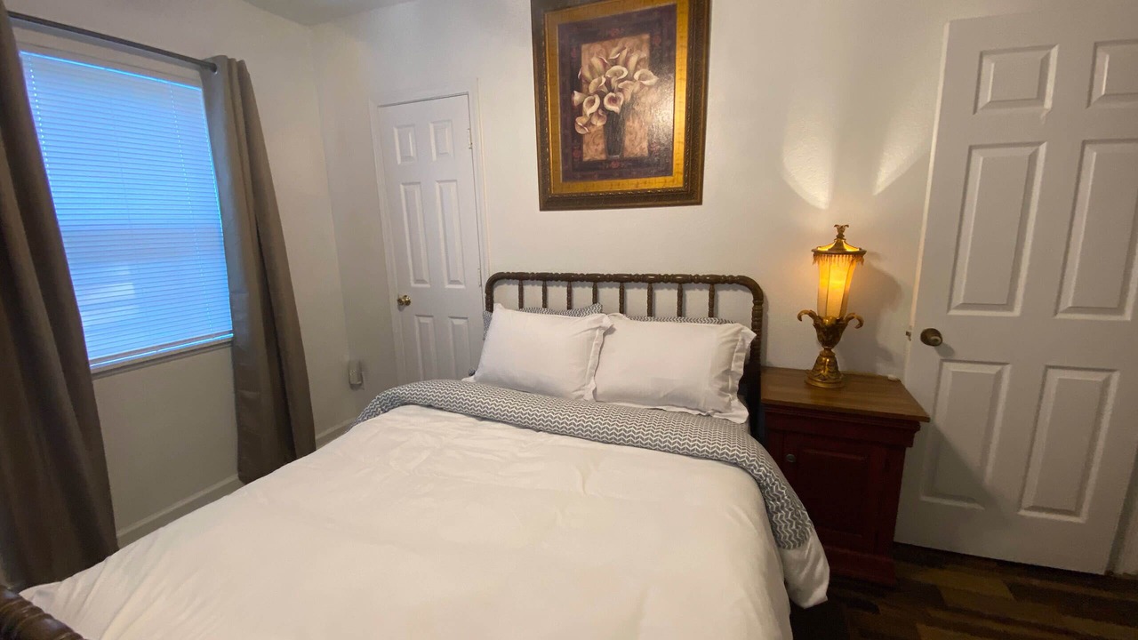 Photo of Bedroom in Macon