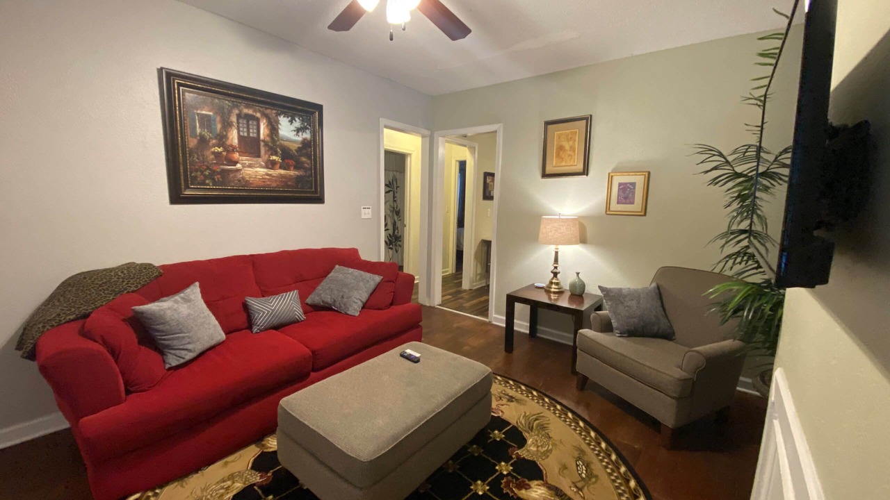 Photo of Livingroom in Macon
