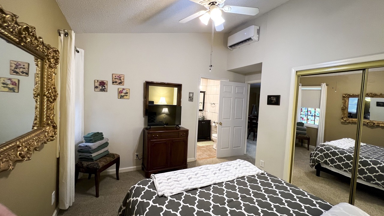 Photo of Bedroom in Macon