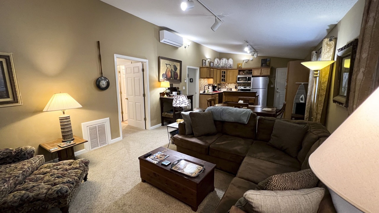 Photo of Livingroom in Macon