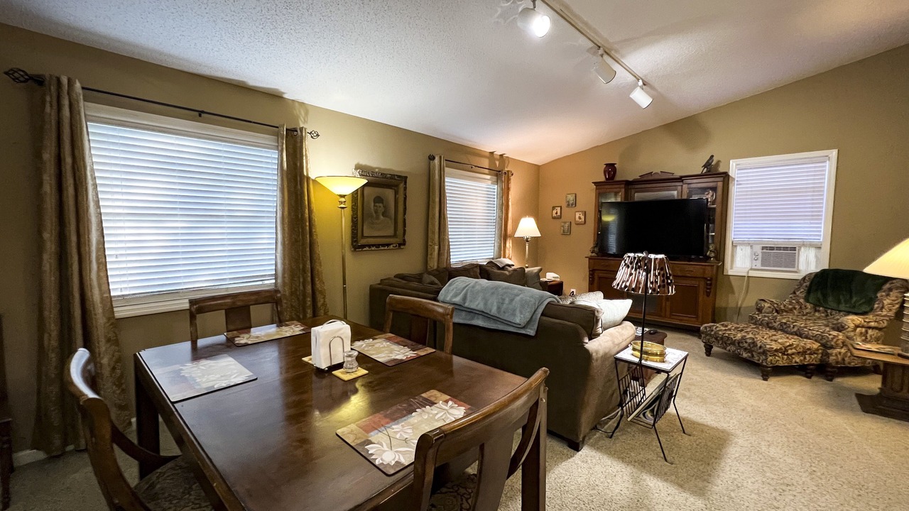 Photo of Livingroom in Macon