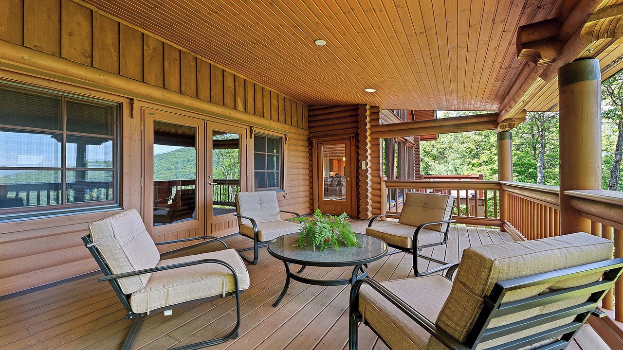 Photo of Patio Balcony in Waynesville