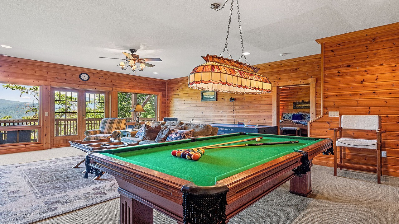 Photo of Livingroom in Waynesville