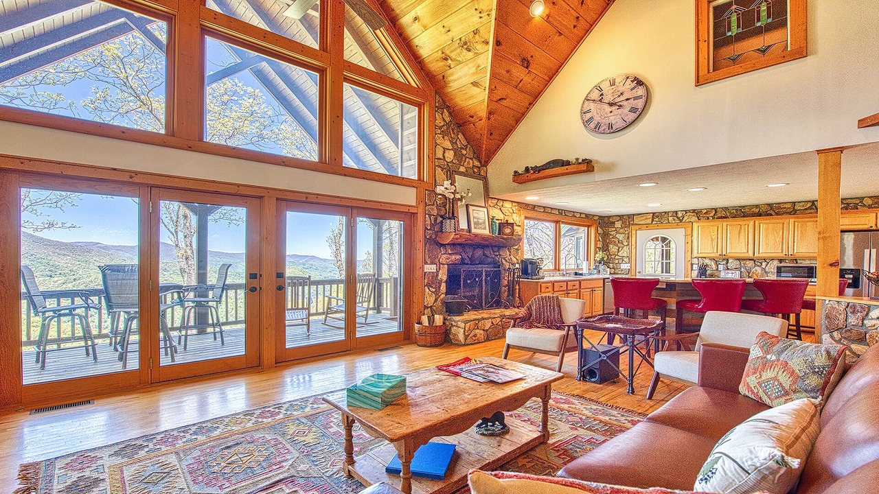 Photo of Livingroom in Waynesville