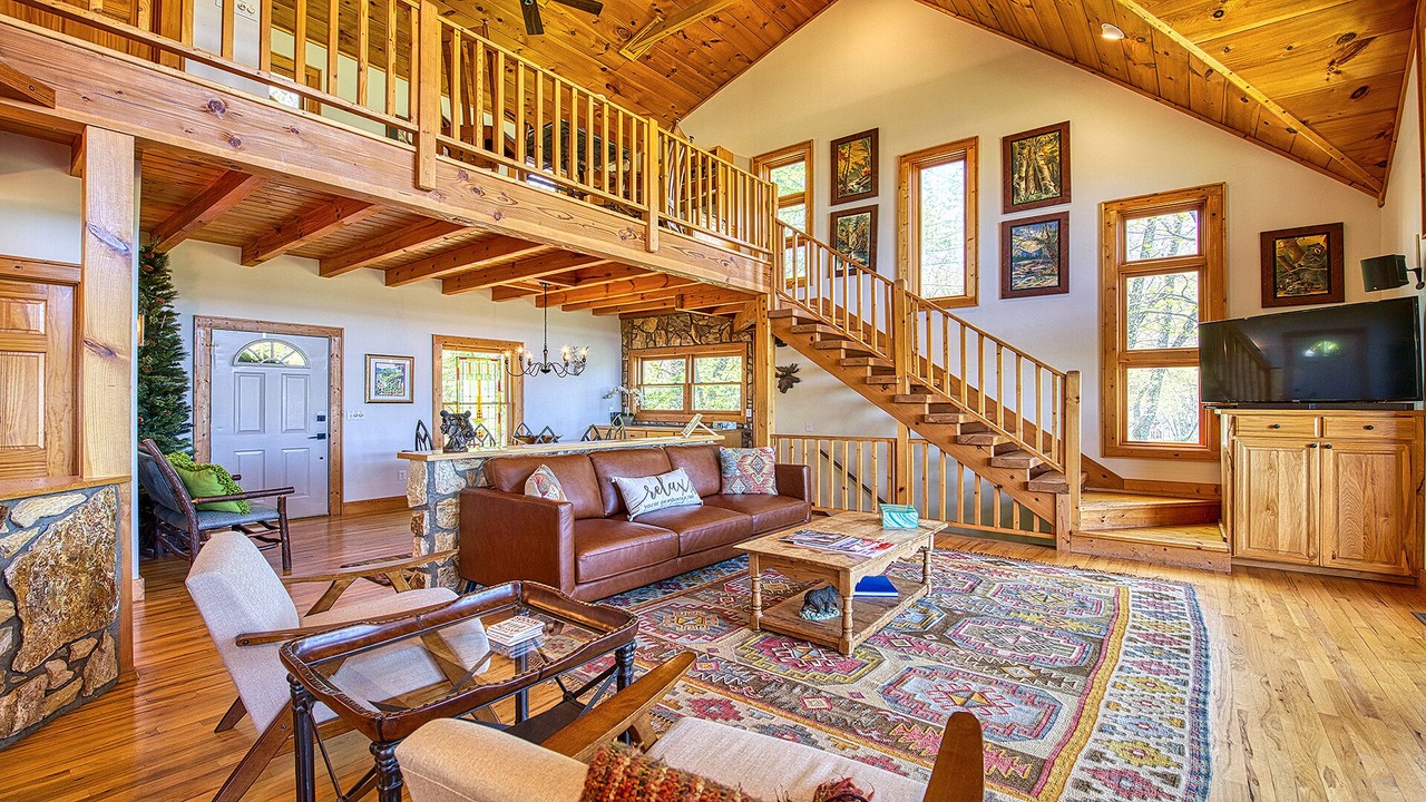 Photo of Livingroom in Waynesville