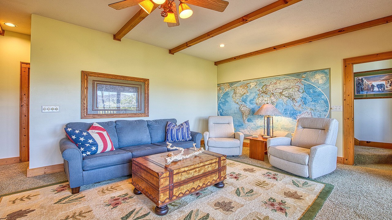 Photo of Livingroom in Waynesville