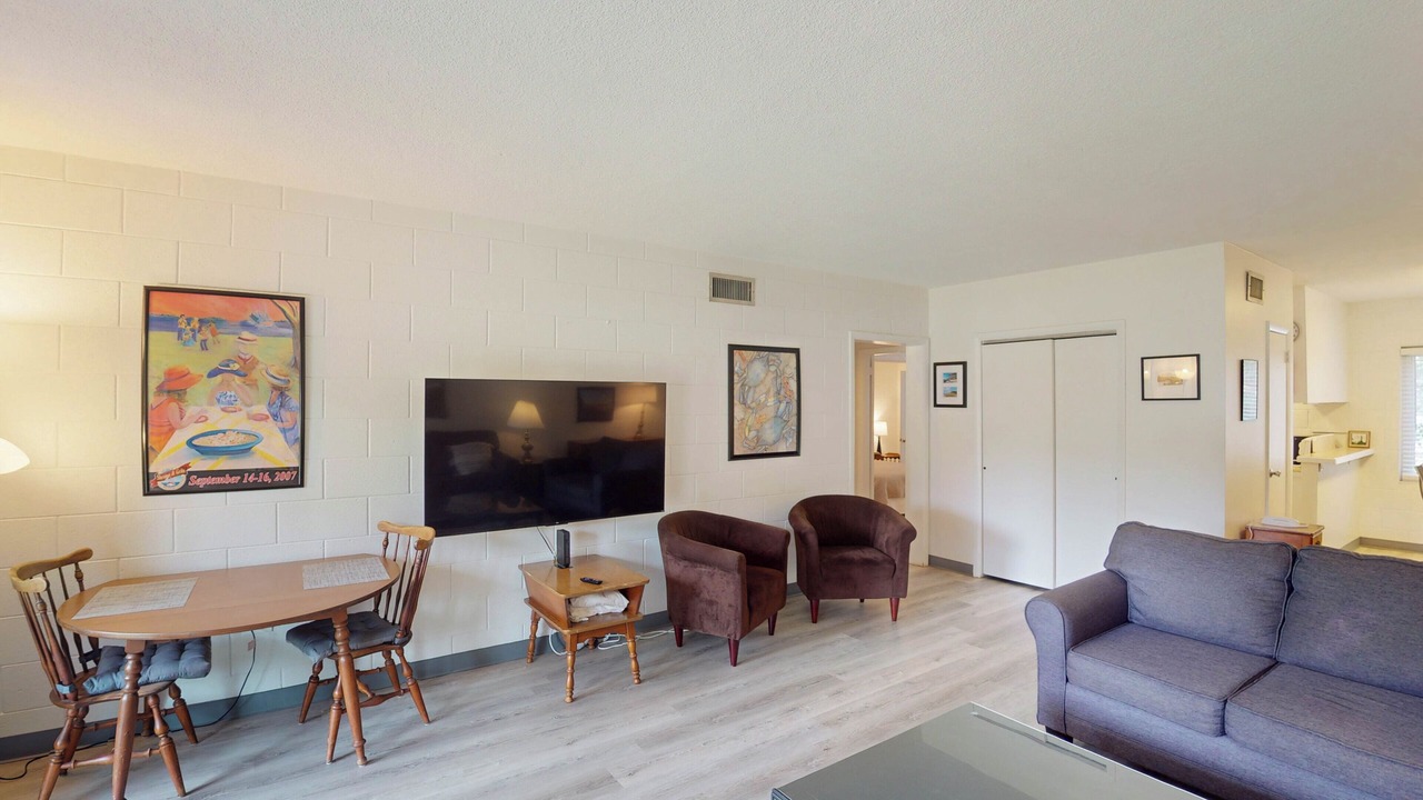 Photo of Livingroom in Jekyll Island