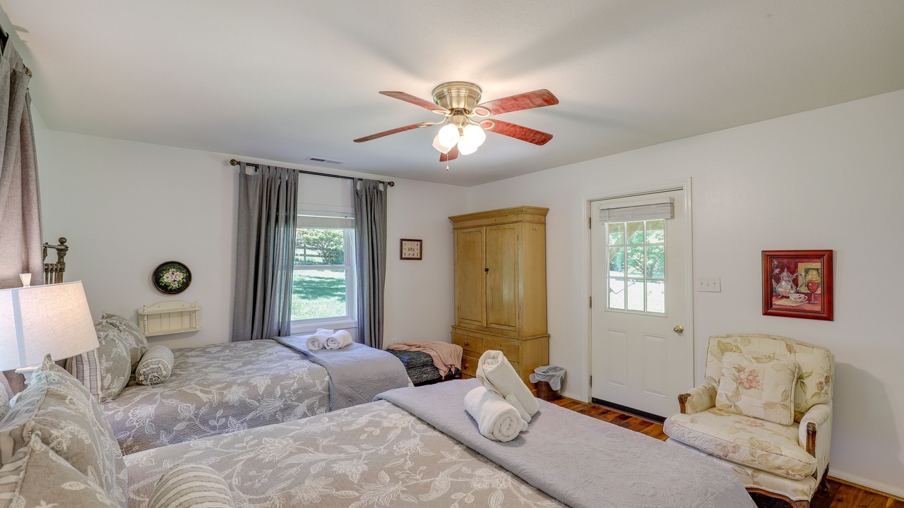 Photo of Bedroom in Marshall
