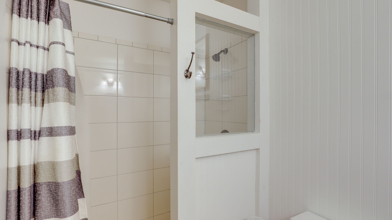 Photo of Bathroom in Marshall