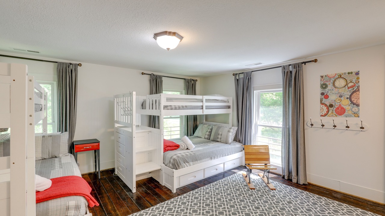 Photo of Bedroom in Marshall