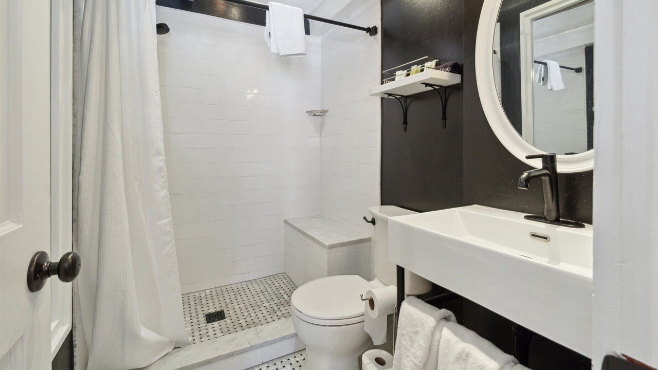 Photo of Bathroom in Historic Downtown Savannah