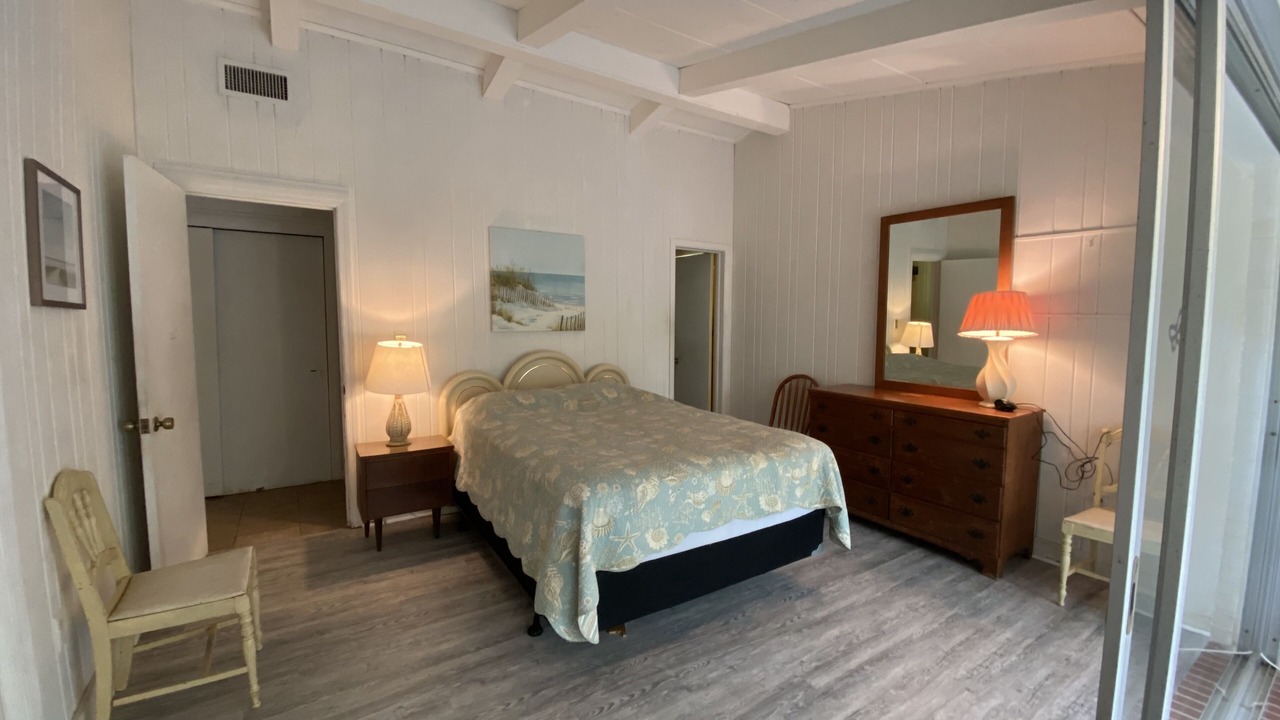Photo of Bedroom in Jekyll Island