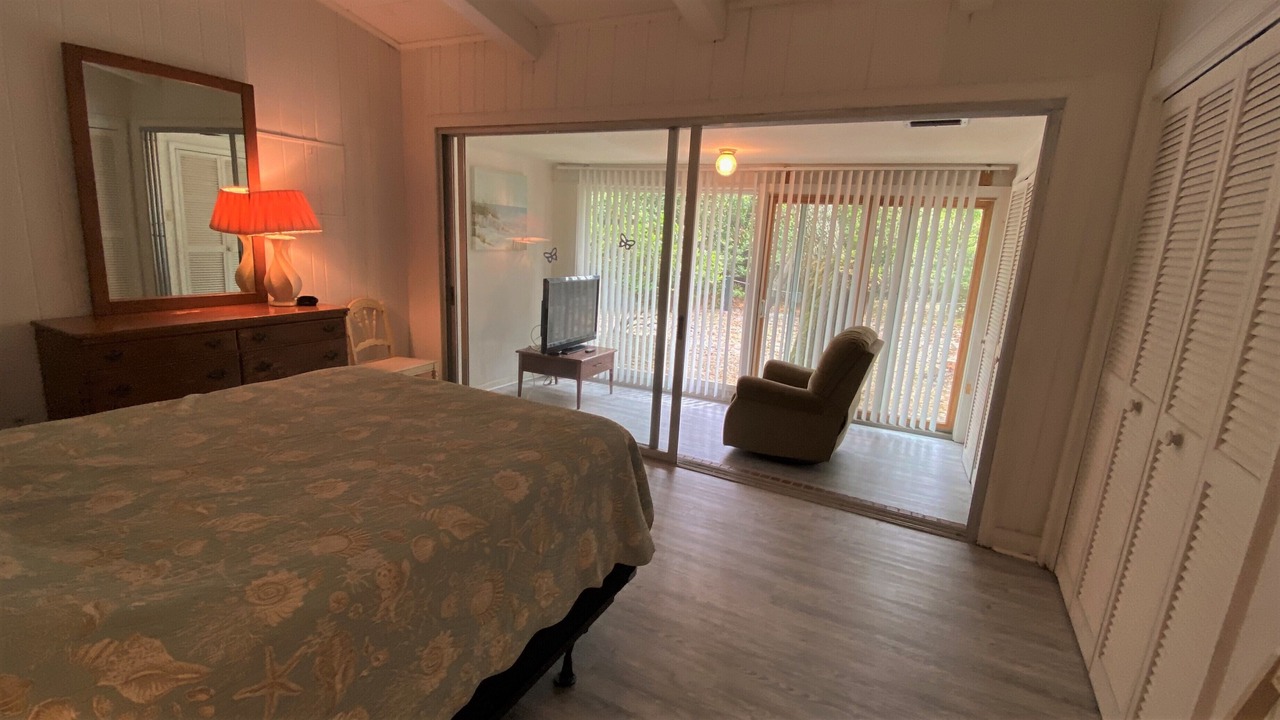 Photo of Bedroom in Jekyll Island
