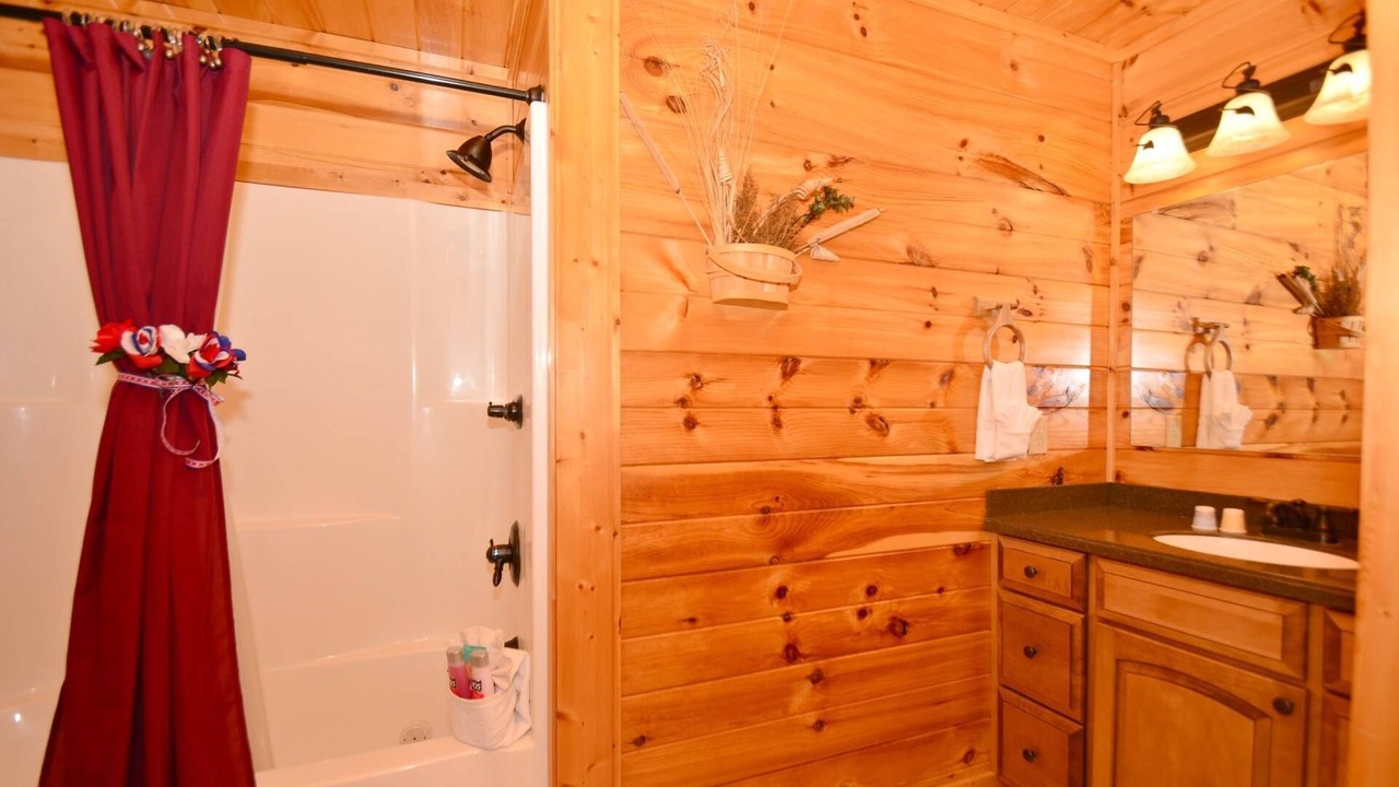 Photo of Bathroom in Sevierville