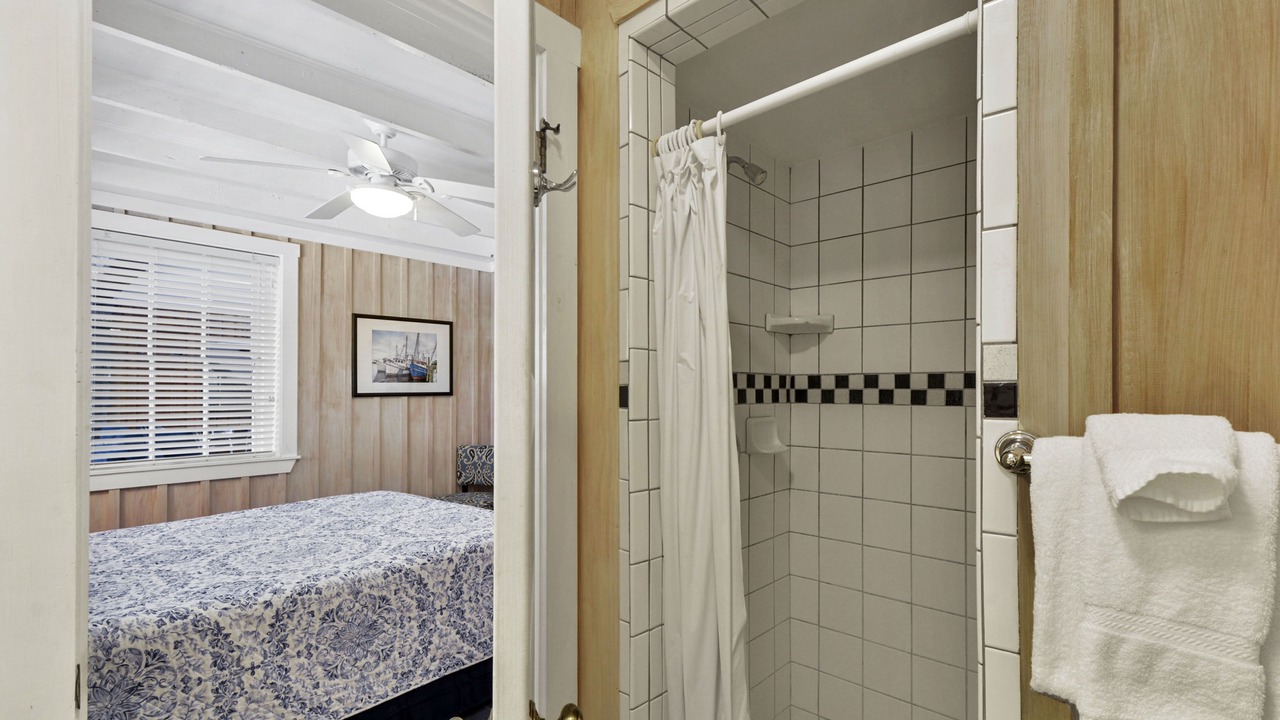 Photo of Bathroom in King City