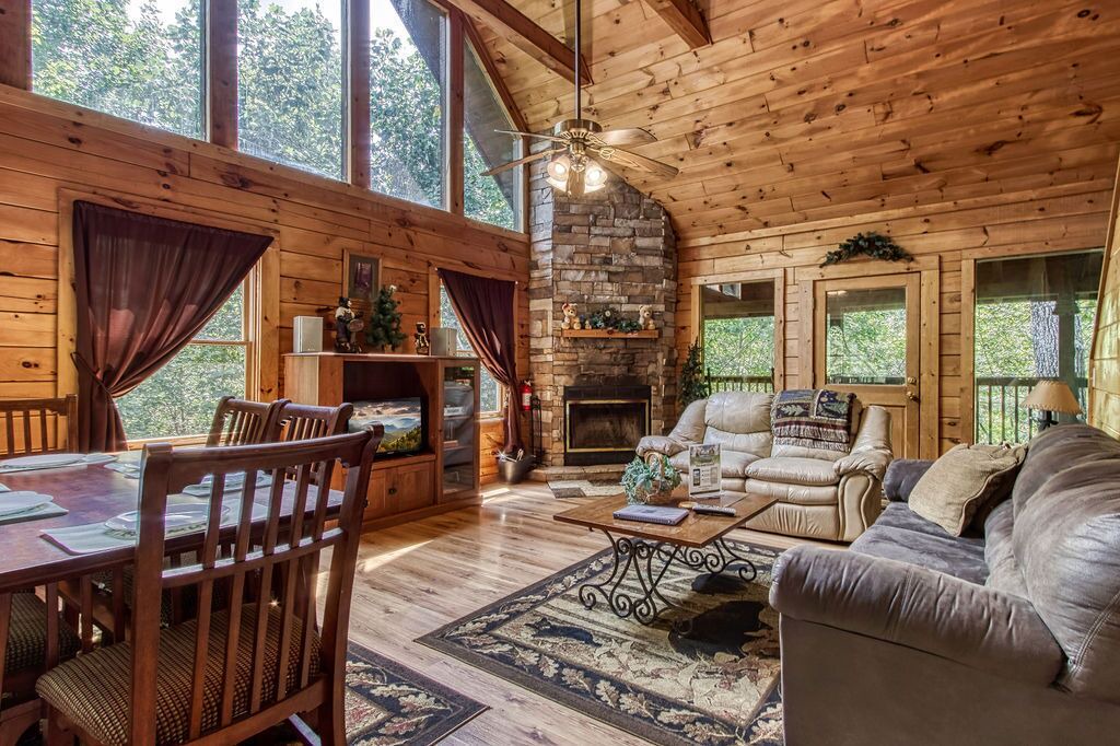 Photo of Livingroom in Sevierville