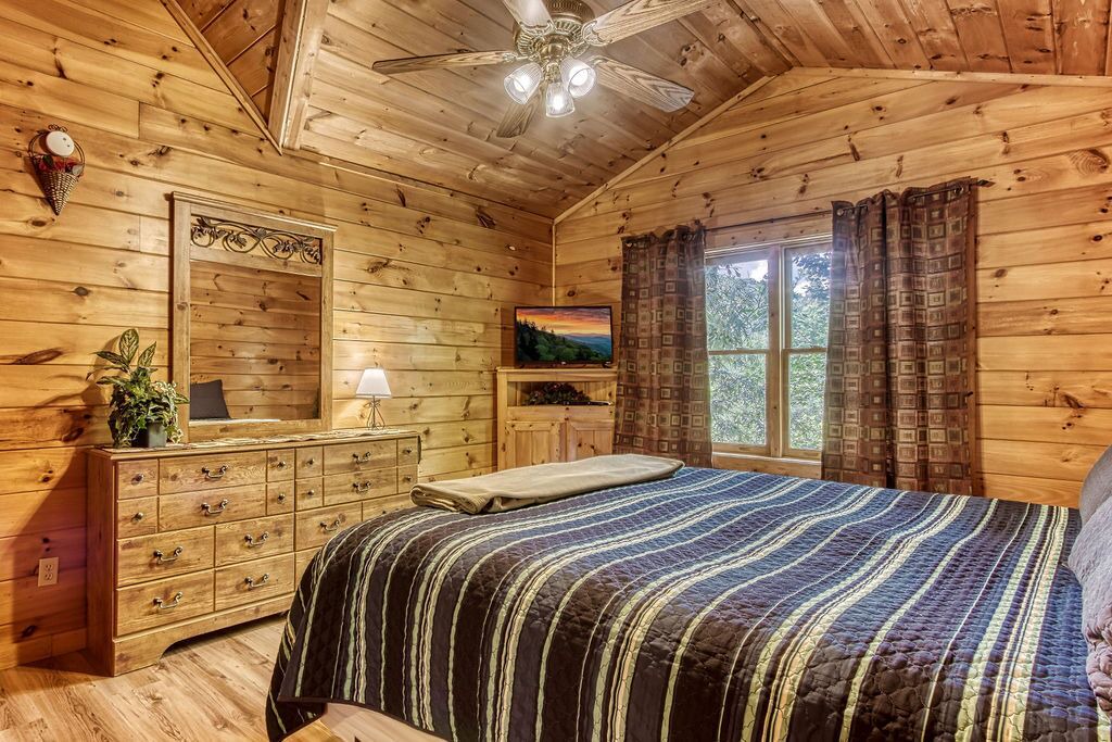 Photo of Bedroom in Sevierville
