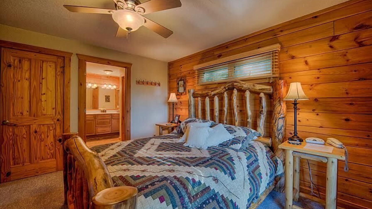Photo of Bedroom in Waynesville