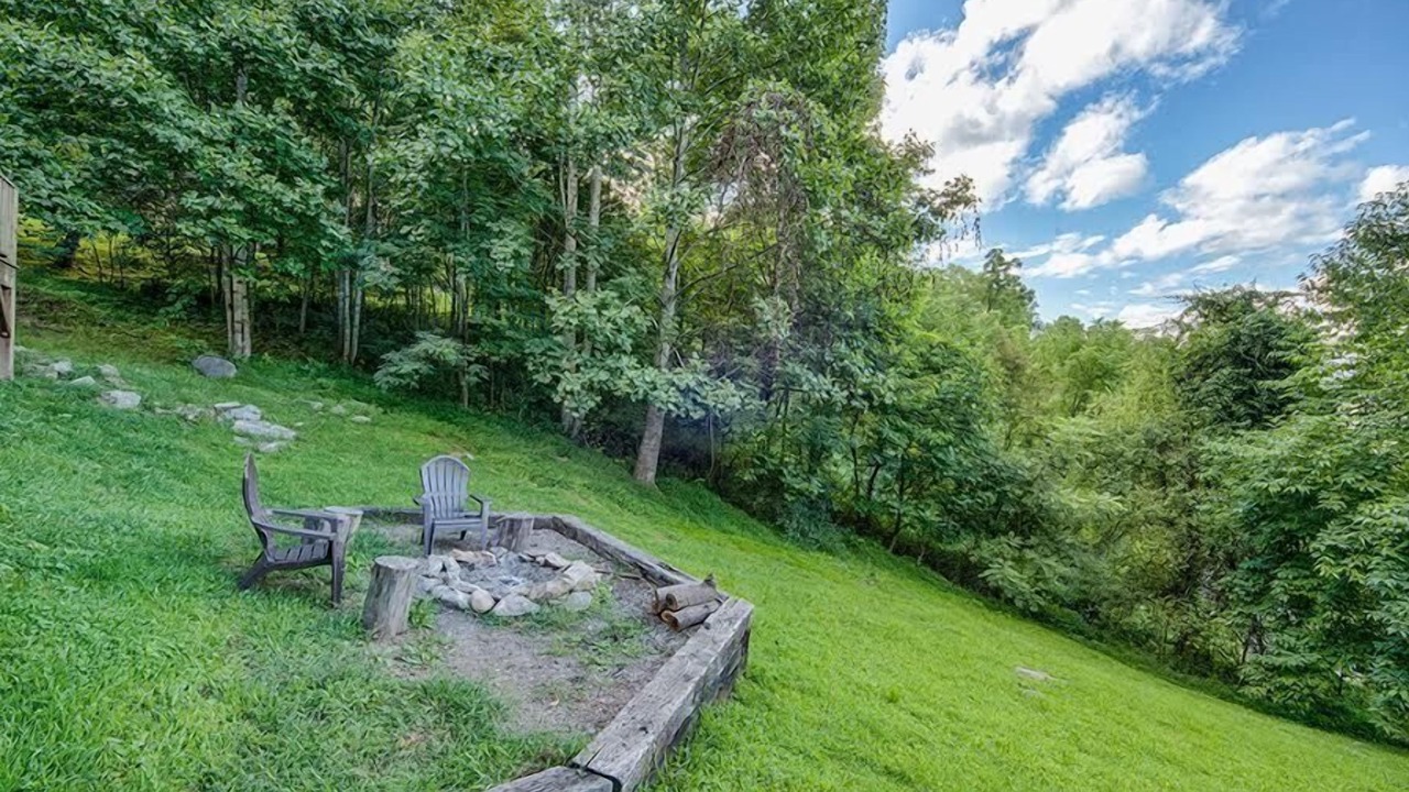 Photo of Outdoor in Waynesville