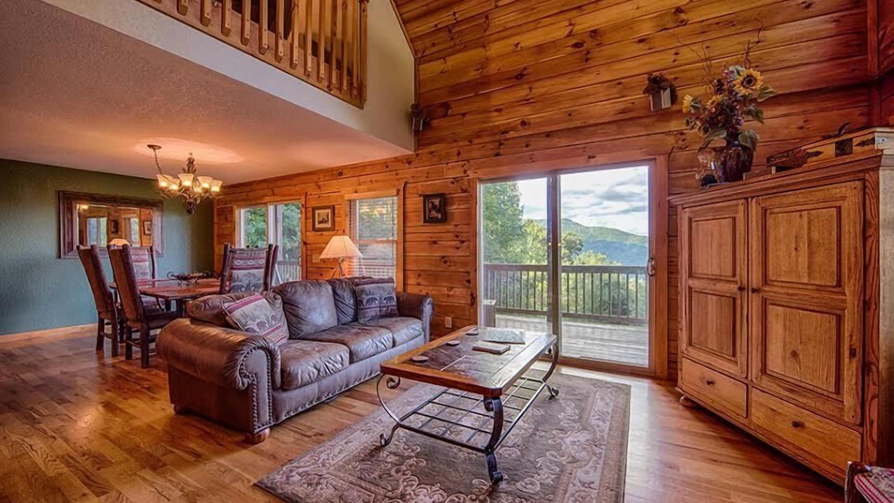 Photo of Livingroom in Waynesville