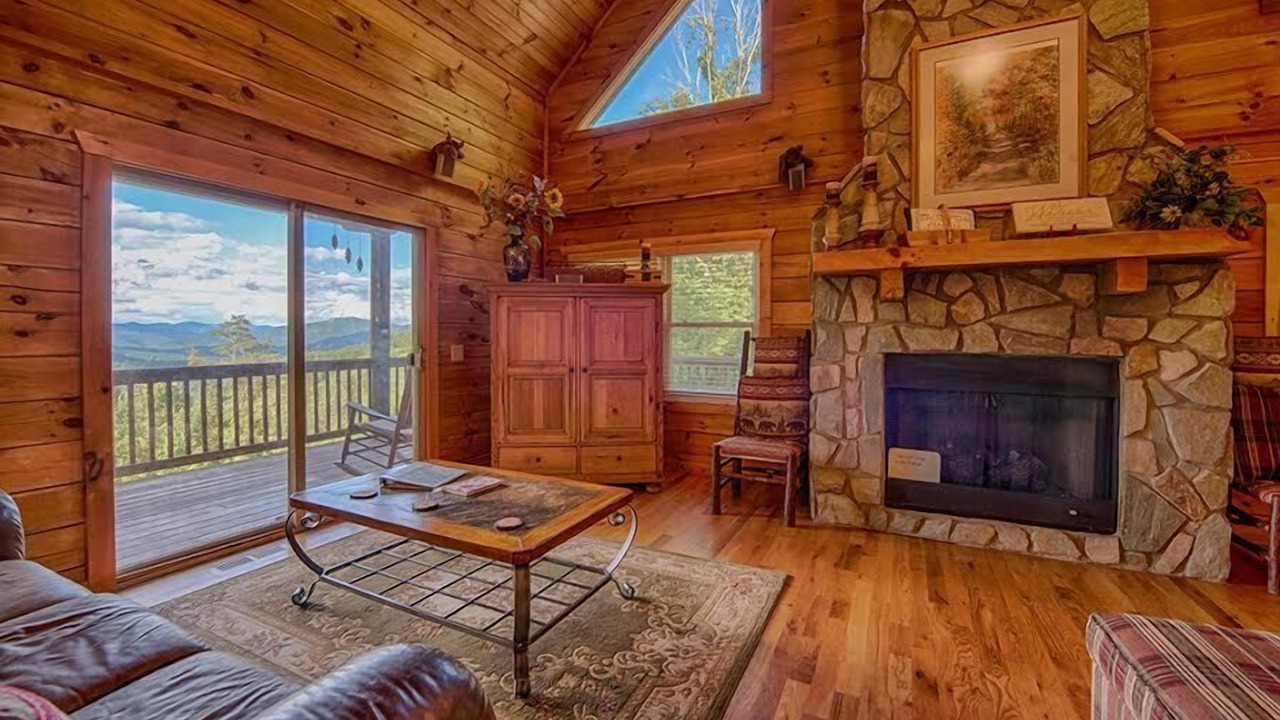 Photo of Livingroom in Waynesville