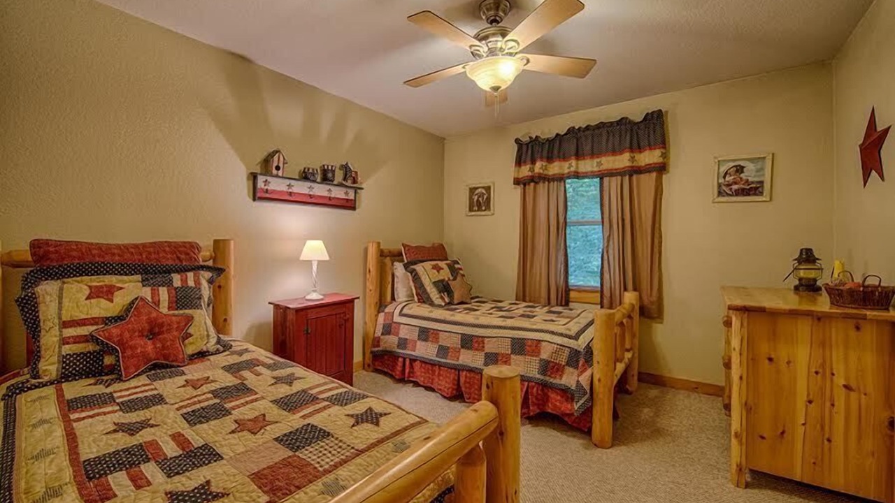 Photo of Bedroom in Waynesville