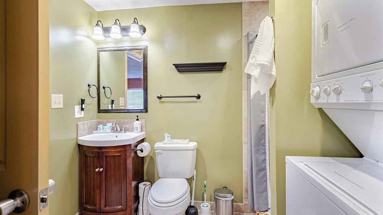 Photo of Bathroom in New Market