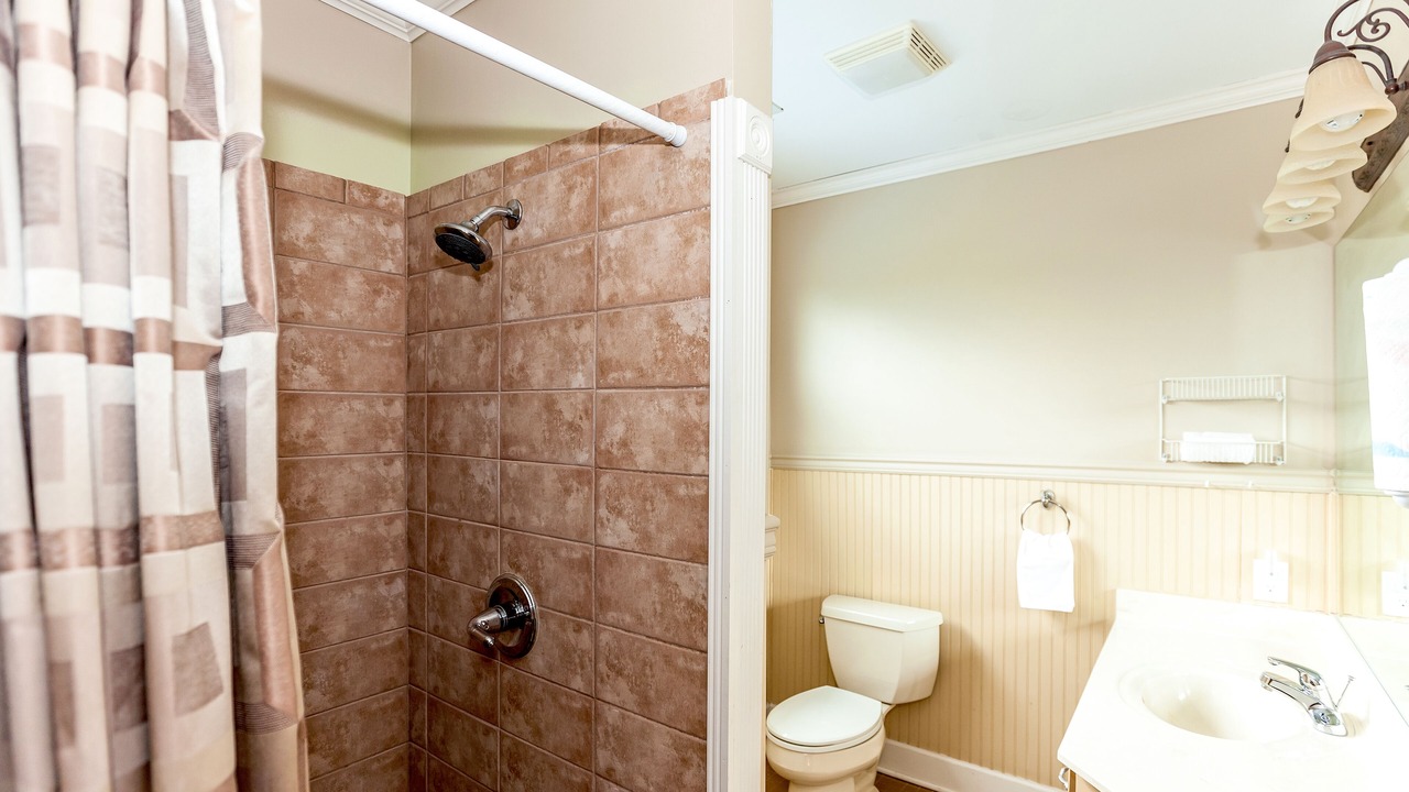 Photo of Bathroom in Lascassas