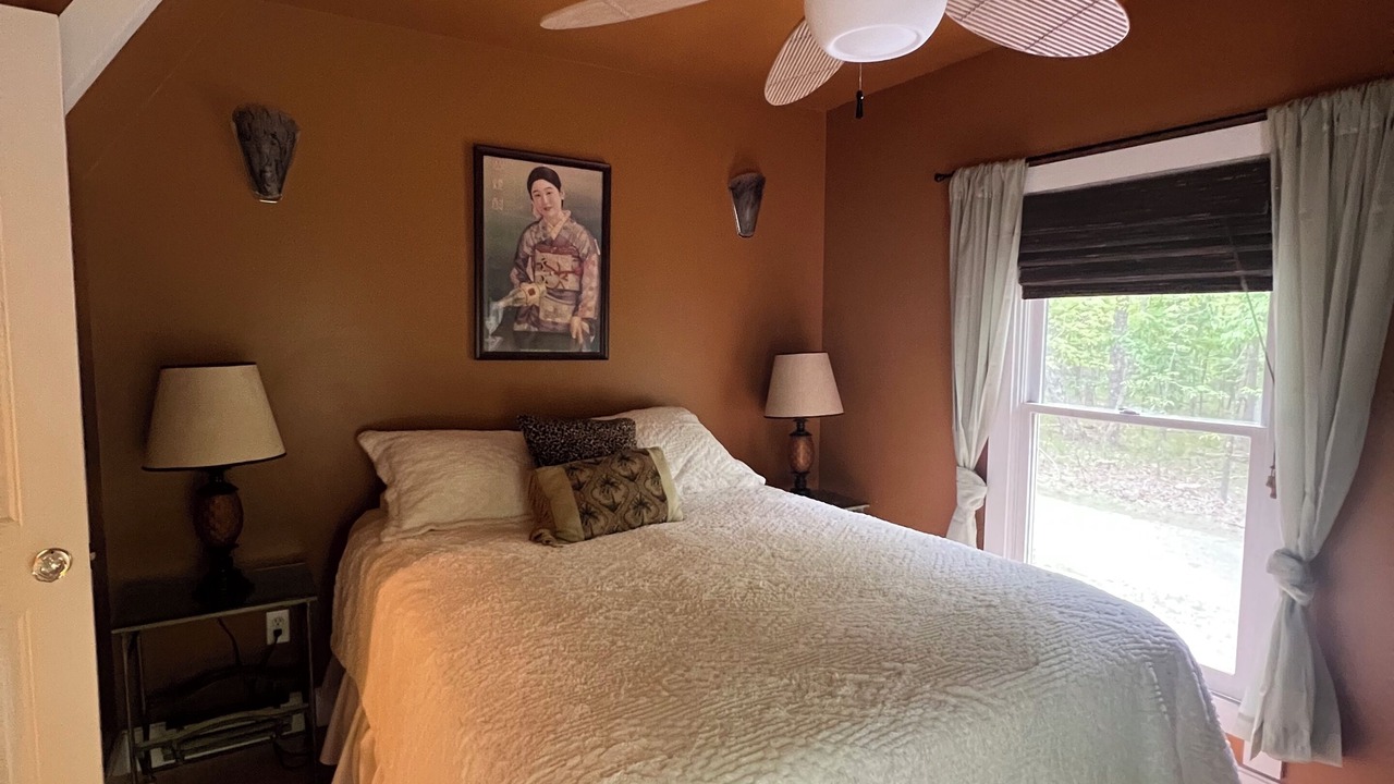 Photo of Bedroom in Trenton